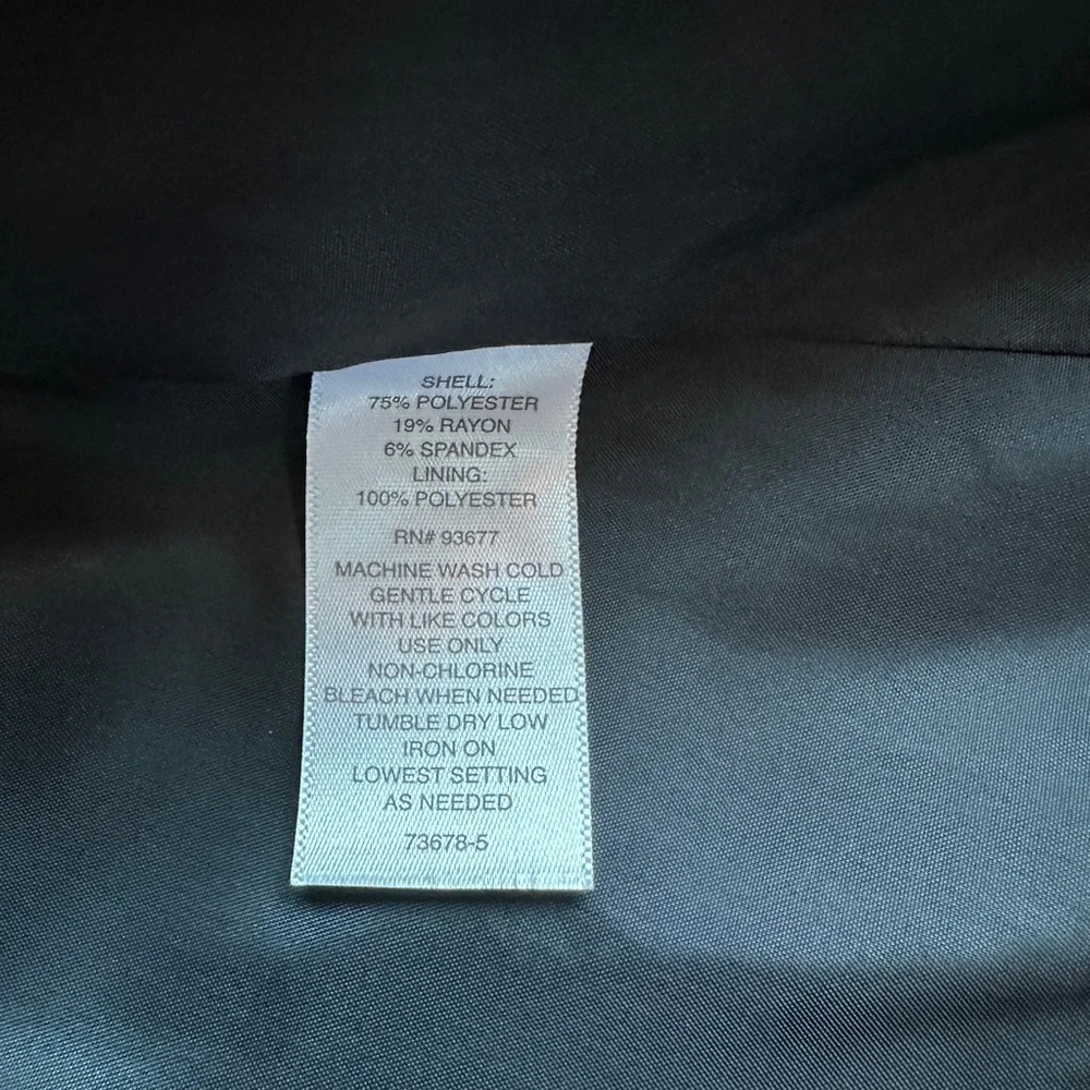 Liz Claiborne black Lined Blazer - Picture 6 of 9